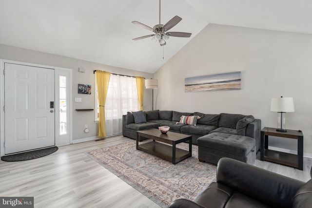 219 SANTA MARIA AVE, Colonial Beach, VA 22443