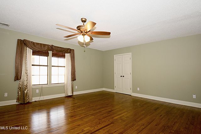 536 Fairview Trail, Byhalia, MS 38611