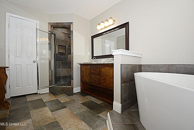 536 Fairview Trail, Byhalia, MS 38611