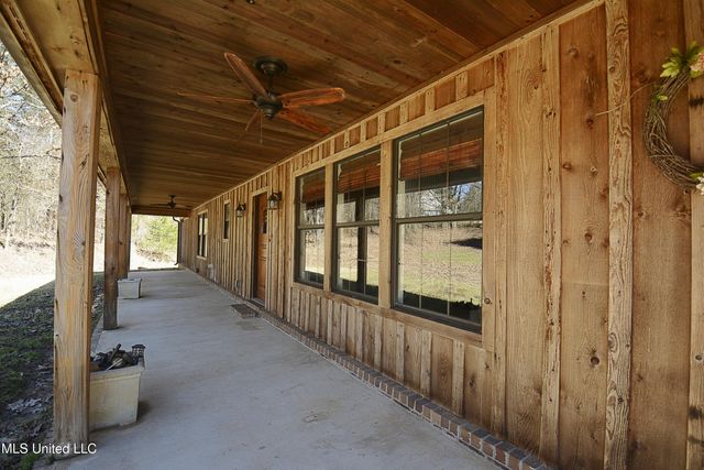 536 Fairview Trail, Byhalia, MS 38611