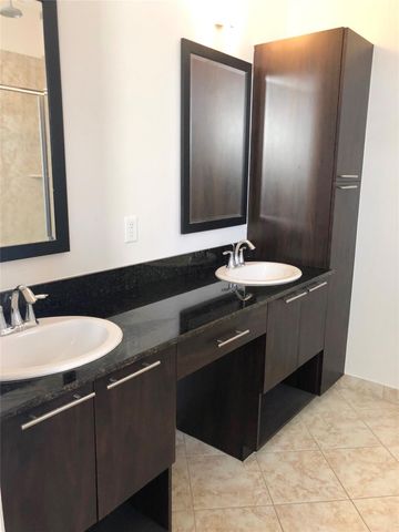 5025 NW 16th Way, Boca Raton, FL 33431