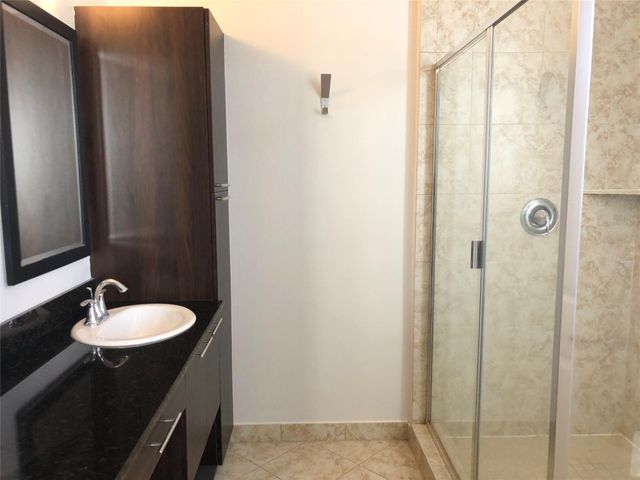 5025 NW 16th Way, Boca Raton, FL 33431