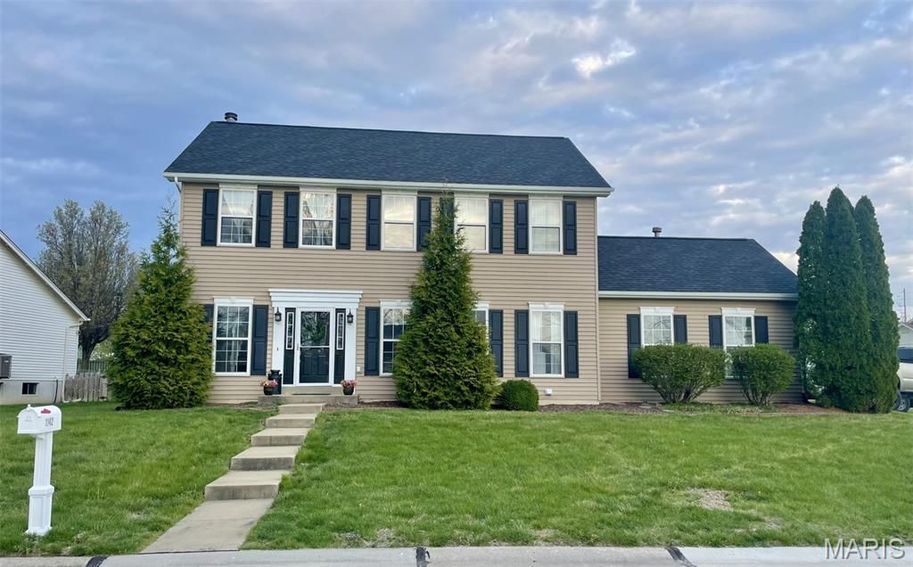 1142 Clydesdale Drive, St Charles, MO 63304