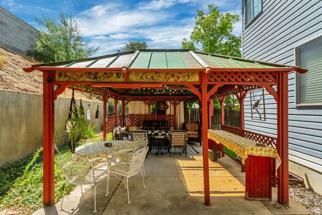 9847 S TIGER EYE DR, Sandy, UT 84094