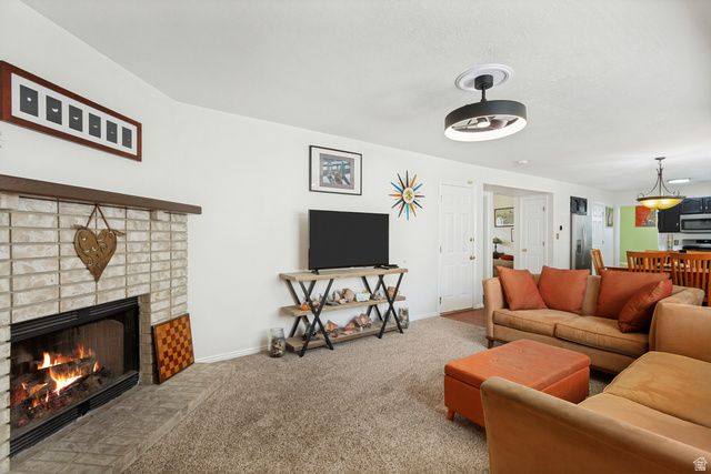 9847 S TIGER EYE DR, Sandy, UT 84094