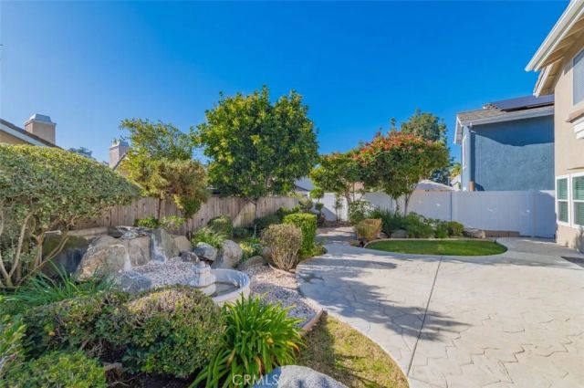 8 Bayview, Irvine, CA 92614