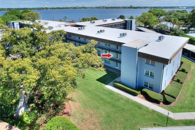 333 LAKE HOWARD DRIVE NW 203C, Winter Haven, FL 33880