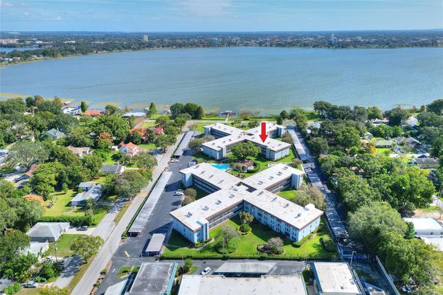 333 LAKE HOWARD DRIVE NW 203C, Winter Haven, FL 33880