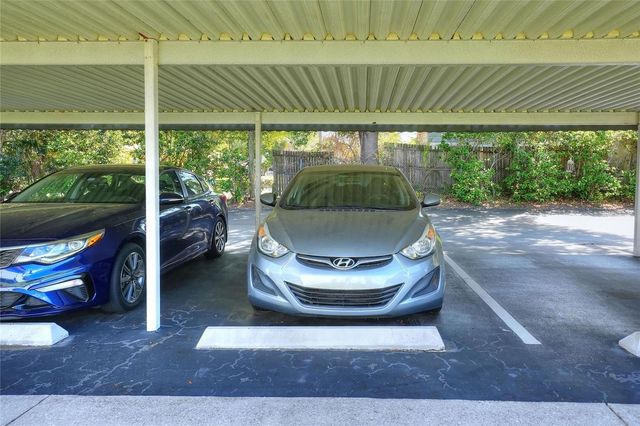 333 LAKE HOWARD DRIVE NW 203C, Winter Haven, FL 33880