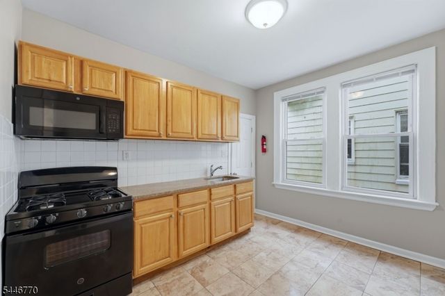 926 S 20Th St, Newark City, NJ 07108