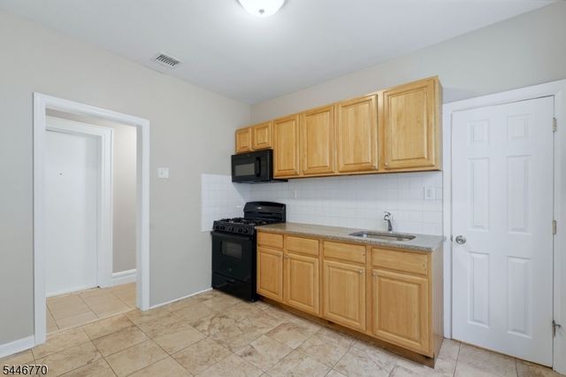 926 S 20Th St, Newark City, NJ 07108