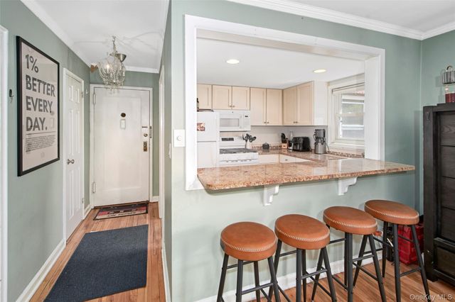 320 S Broadway M12, Tarrytown, NY 10591