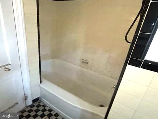 813 ARBOR RD, Lansdowne, PA 19050