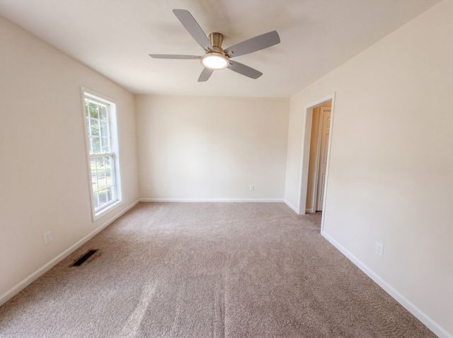 135 Silver Leaf Cir, Dickson, TN 37055