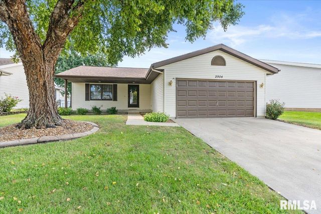 2904 Biscayne Drive, Springfield, IL 62707