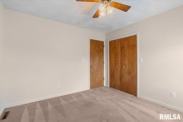 2904 Biscayne Drive, Springfield, IL 62707