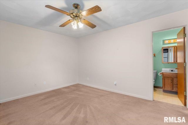 2904 Biscayne Drive, Springfield, IL 62707