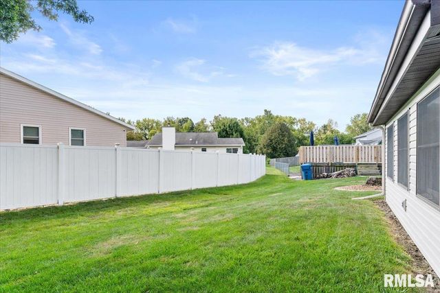 2904 Biscayne Drive, Springfield, IL 62707