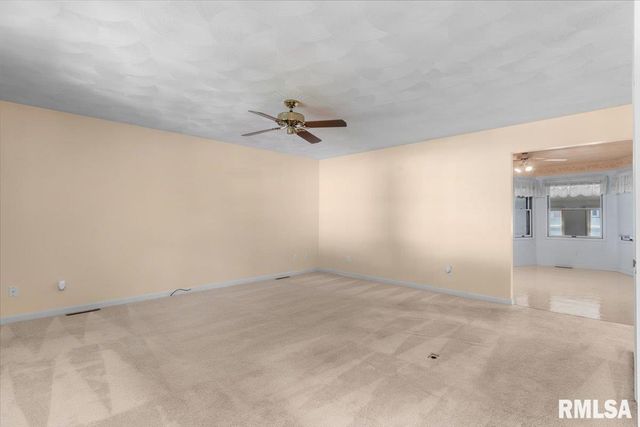 2904 Biscayne Drive, Springfield, IL 62707