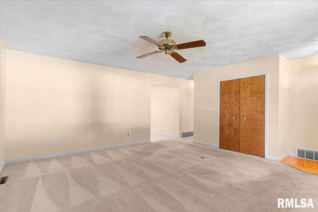 2904 Biscayne Drive, Springfield, IL 62707