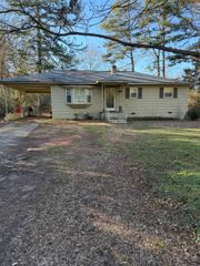 826 Floyd Road Extension, Drayton, SC 29333