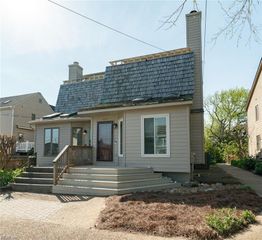 206 64th St # B, Virginia Beach, VA 23451