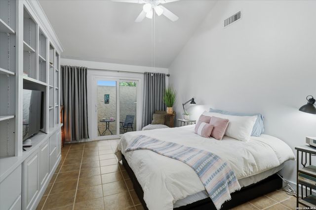 16202 Avenida Del Luna, San Antonio, TX 78232
