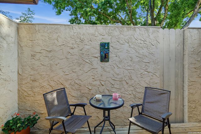 16202 Avenida Del Luna, San Antonio, TX 78232