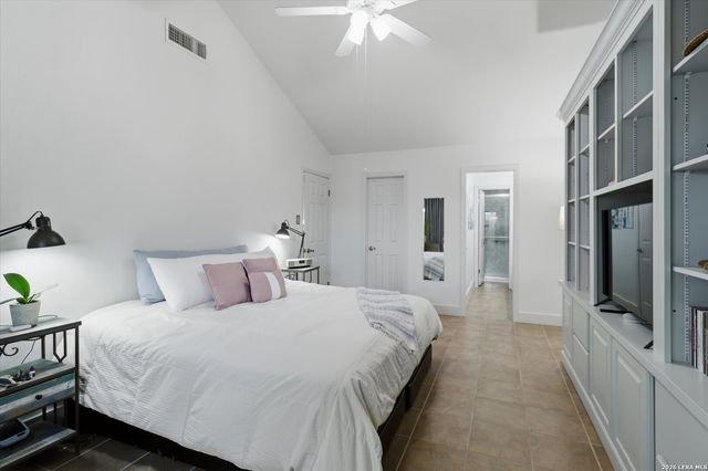 16202 Avenida Del Luna, San Antonio, TX 78232