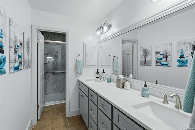 16202 Avenida Del Luna, San Antonio, TX 78232