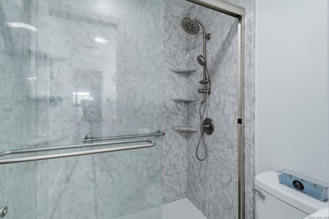 16202 Avenida Del Luna, San Antonio, TX 78232