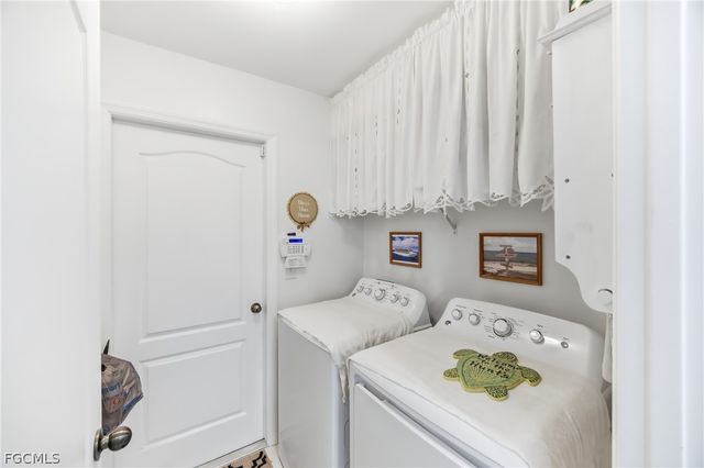 2308 NW 14th LN, Cape Coral, FL 33993