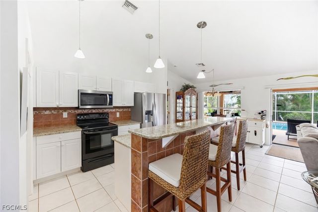 2308 NW 14th LN, Cape Coral, FL 33993