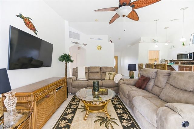 2308 NW 14th LN, Cape Coral, FL 33993