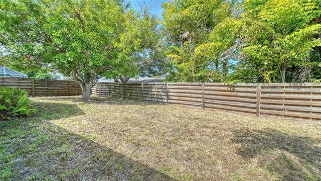 1546 GEORGETOWNE LANE, Sarasota, FL 34232