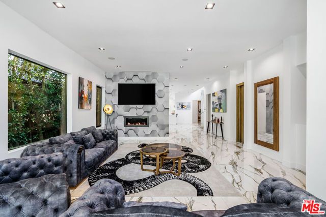 4540 Sylmar Avenue, Sherman Oaks, CA 91423