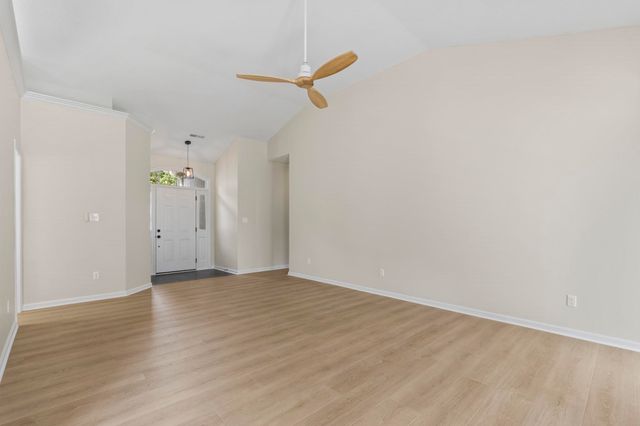 477 Blackberry Ln., Myrtle Beach, SC 29579
