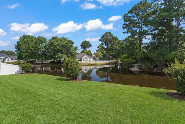 477 Blackberry Ln., Myrtle Beach, SC 29579