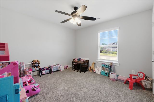 301 Grand Court, Siloam Springs, AR 72761
