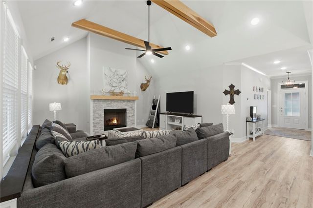 301 Grand Court, Siloam Springs, AR 72761