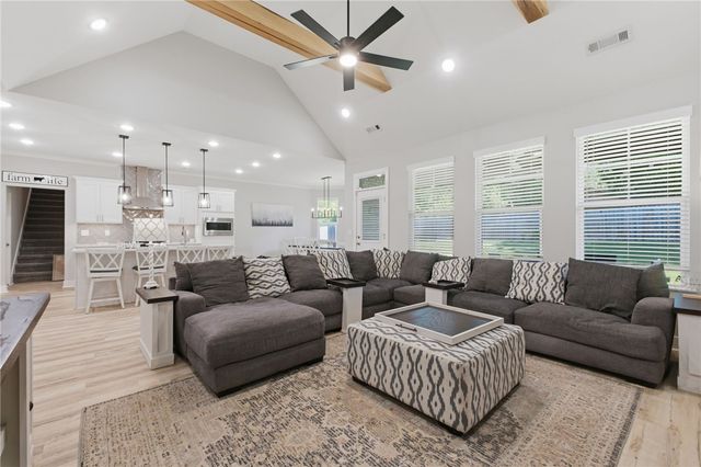 301 Grand Court, Siloam Springs, AR 72761