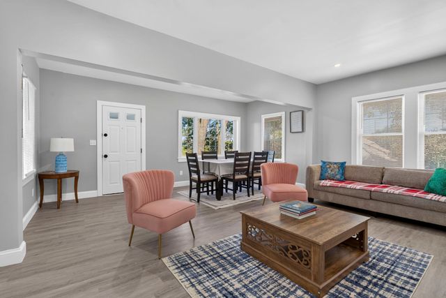 19 Genessee, Worcester, MA 01603