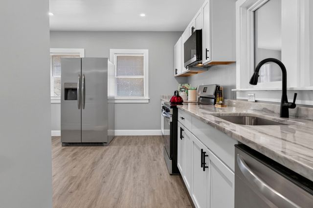 19 Genessee, Worcester, MA 01603