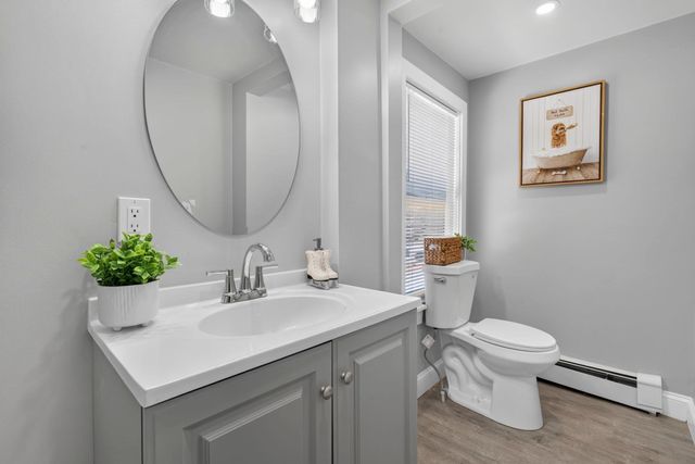 19 Genessee, Worcester, MA 01603