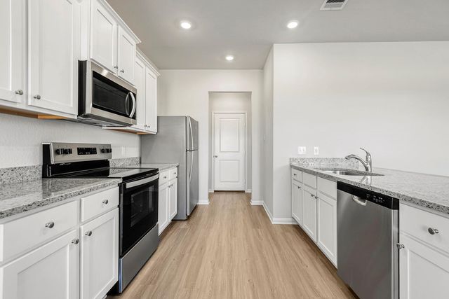 8115 Sunberry Shadow Drive, Houston, TX 77016