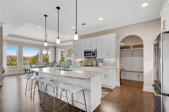 109 Summer Breeze Lane, Canton, GA 30114