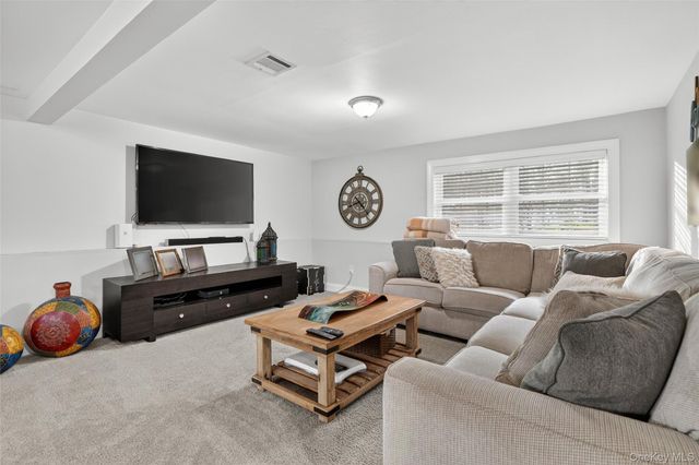 40 Windmill Lane, New City, NY 10956