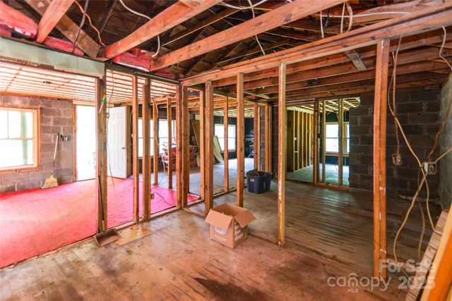 805 Frosty Ridge Road, Sylva, NC 28779