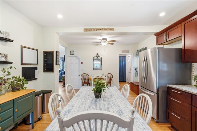 18 Avenue F Avenue, Lincoln, RI 02865