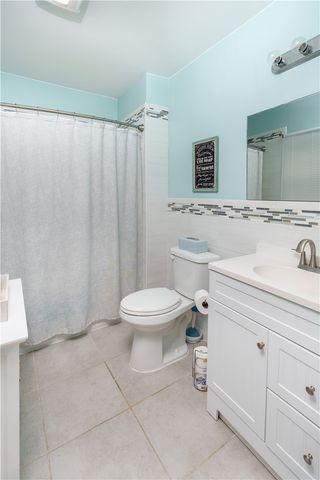 18 Avenue F Avenue, Lincoln, RI 02865
